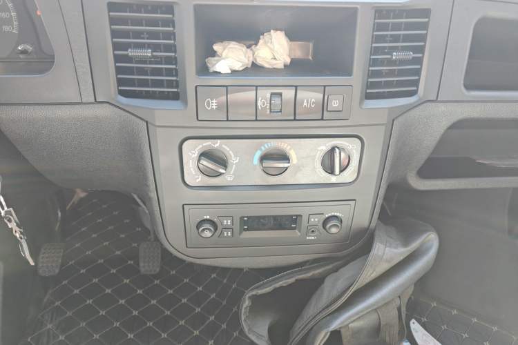 Used Wuling Zhiguang 2023 1.5L Practical Version 5/7 Seats
