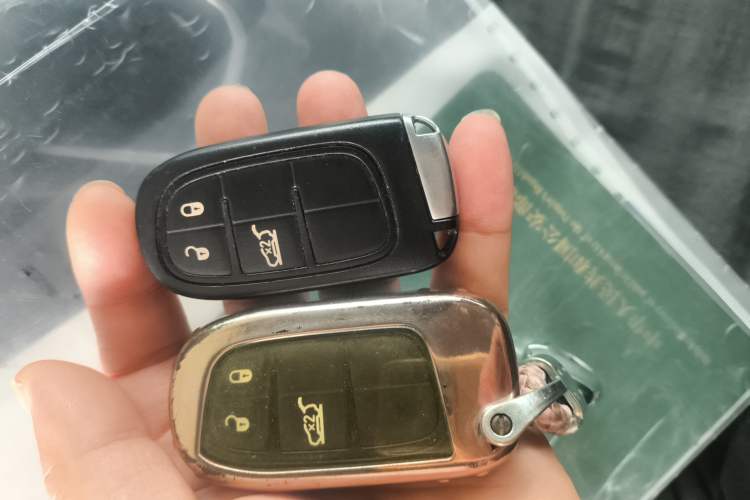 Used Jeep Commander 2018 2.0T Two-Wheel Drive Enjoyment Version China VI Emission Standard