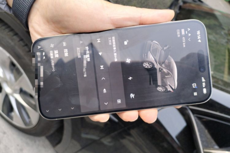 Used Tesla Model Y 2021 Long-Range All-Wheel-Drive Version 3D7 Vehicle Key