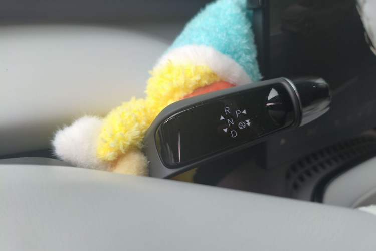 Used XPeng G7 2025 Model—602 Long Range Max Gear Lever