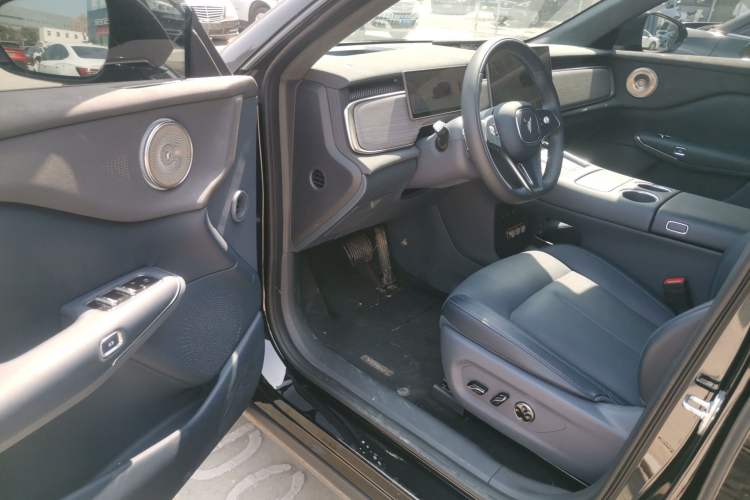 Used VOYAH COURAGE 2025 Model Four-Wheel-Drive Qiankun Edition