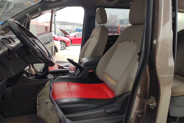 Used Wuling Zhengcheng 2015 1.8L Comfort Model LJ479QE2