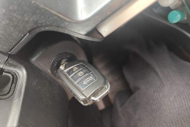 Used Geely Auto Vision X1 2017 1.3L Automatic Player Edition