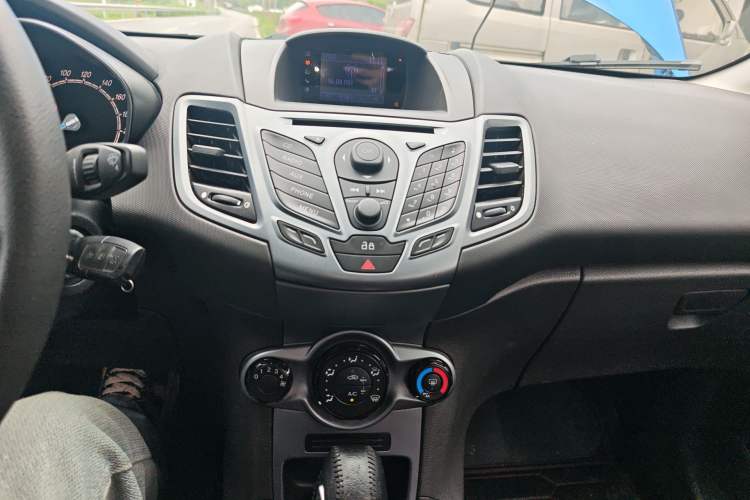 Used Ford Fiesta 2013 Hatchback 1.5L Automatic Fashion Edition Audio And AC Panel