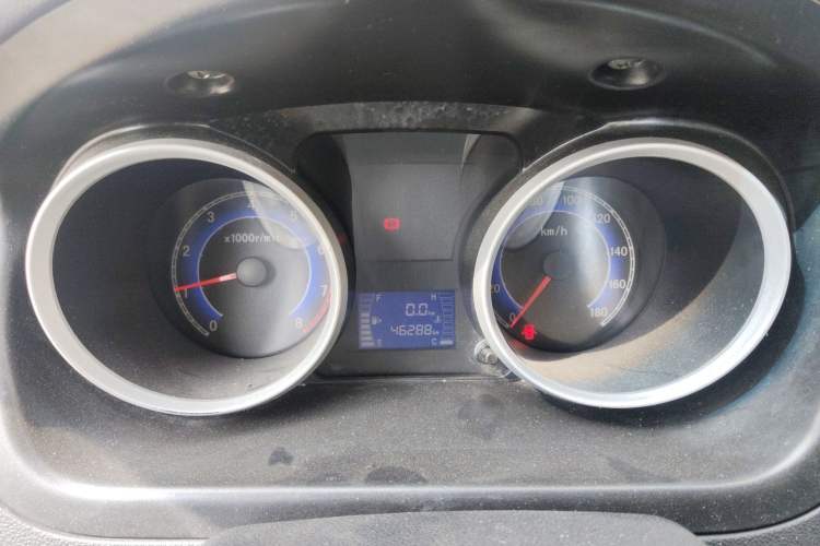 Used CHANGAN KAICHENG Ruixing M80 2018 1.5L Comfort Van Flat Roof Back-Hinged Doors 4G15S