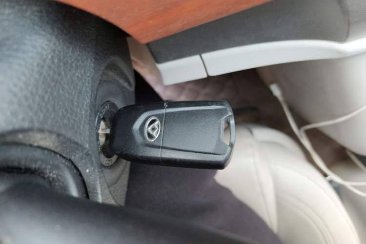 Used SAIC MAXUS G10 2016 2.0T Automatic Fashion Edition Vehicle Key