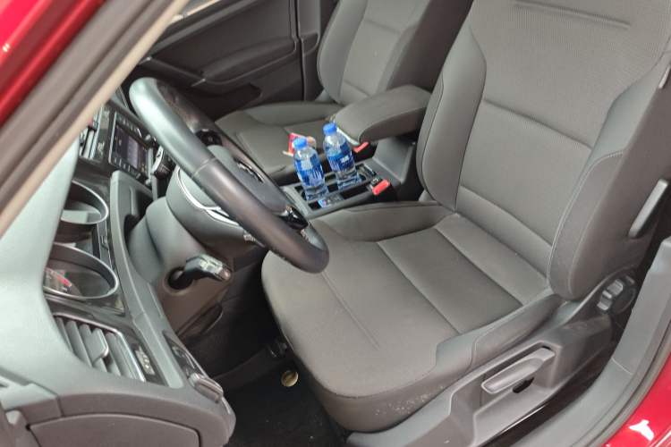 Used Volkswagen Golf 2017 230TSI Automatic Comfort Edition – Celebrating Milestone of One Million Units
