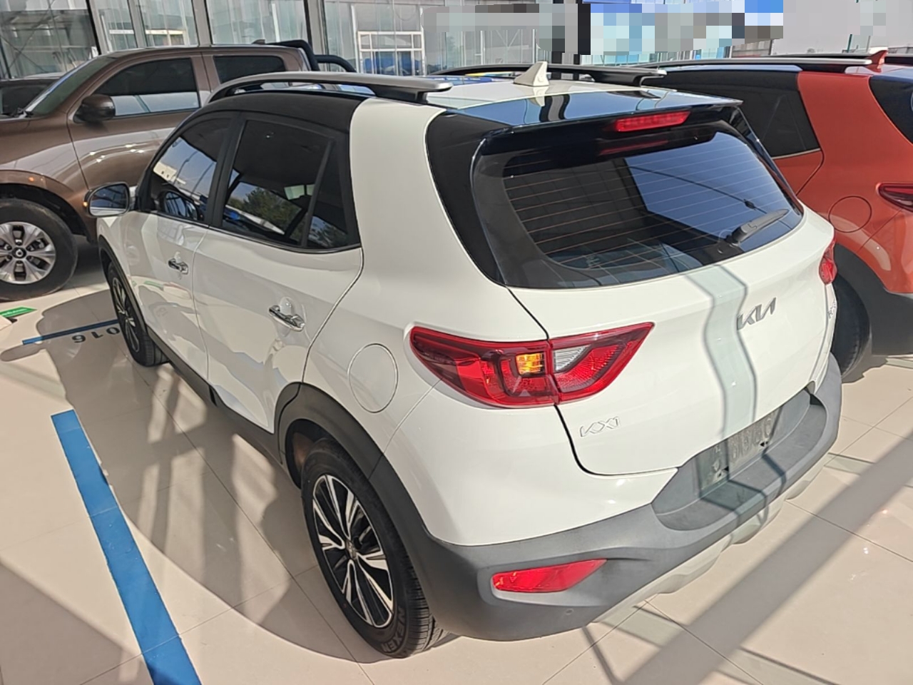 Kia kx1 Stonic 2021 1.4L CVT Sunroof Model — снимка 4