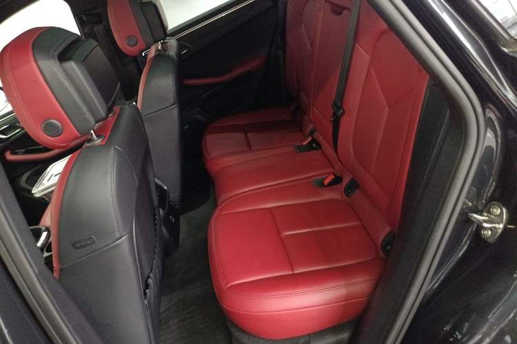 Used Porsche Macan 2023 Macan 2.0T
