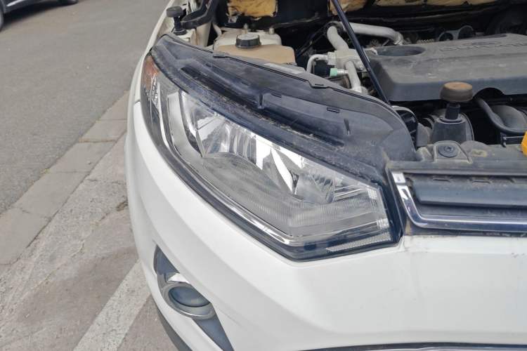 Used Ford EcoSport 2013 1.5L Automatic Prestige Model Right Front Headlight