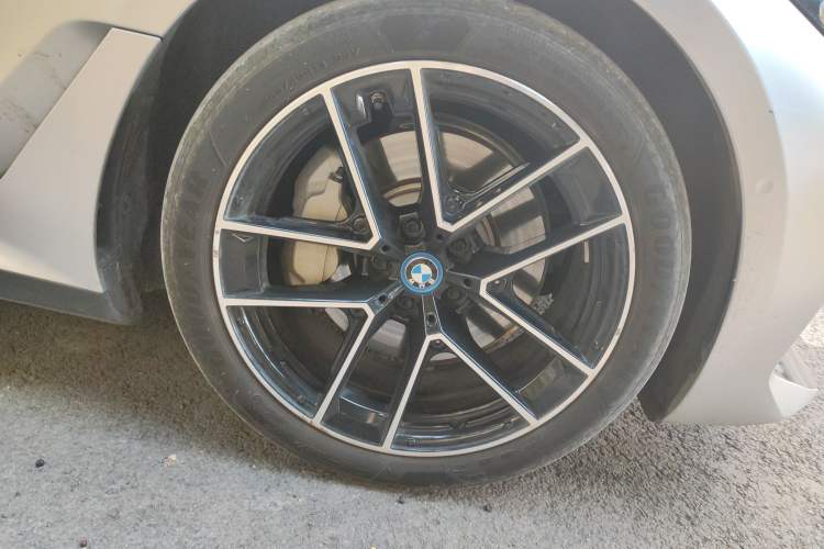 Used BMW i3 2023 eDrive 40 L Midnight Sports Package