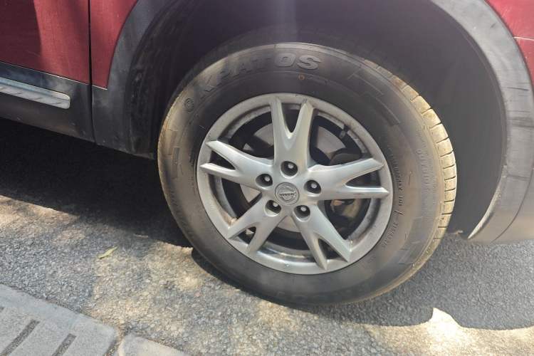 Used Nissan Qashqai 2012 2.0 XL Fire CVT 2WD Right Front Wheel Hub