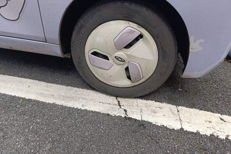 Used Chery QQ Ice Cream 2022 170km Sundae Phosphate Lithium-Ion
