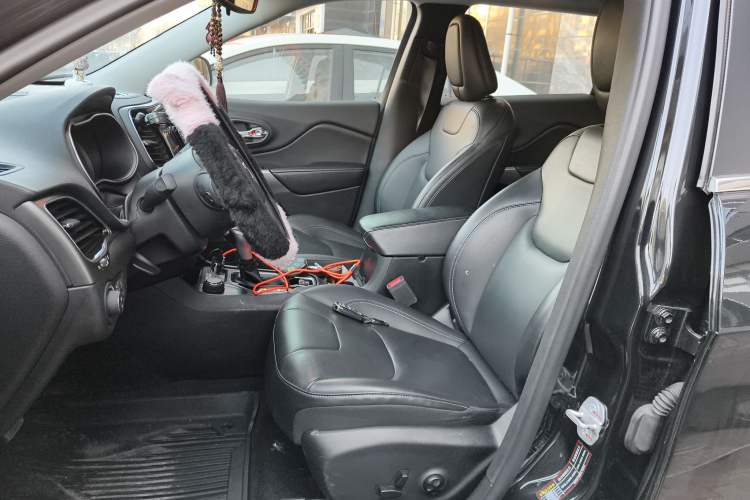 Used Jeep Cherokee 2020 2.0T Four-Wheel Drive Elite Edition