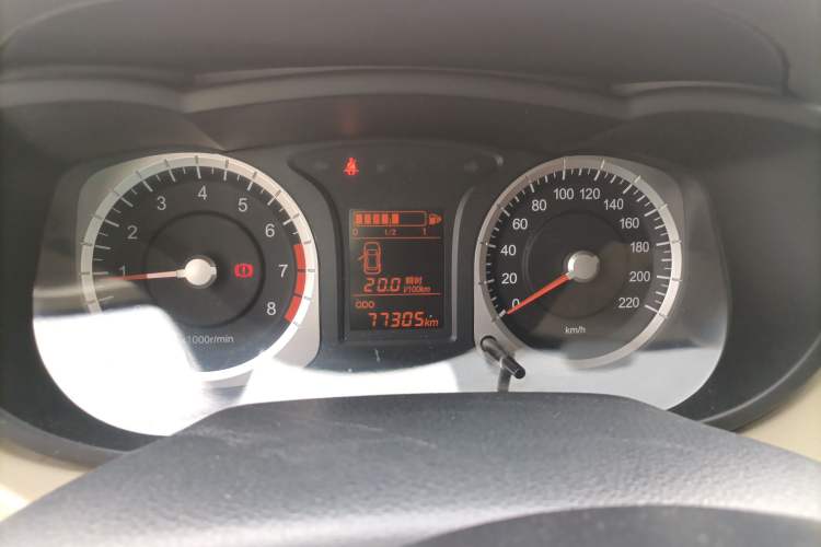 Used Venucia R50 2013 1.6L Manual Fashion Edition