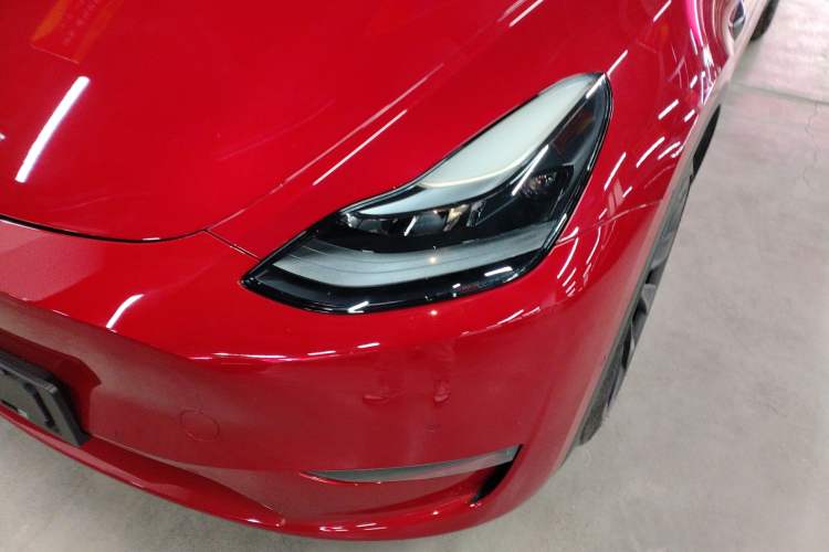 Used Tesla Model Y 2021 Long-Range All-Wheel-Drive Version