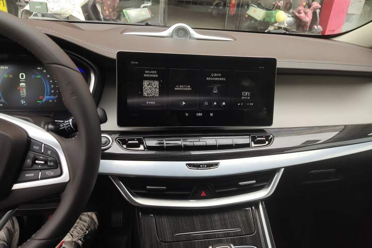 Used Geely Auto Jiajie 2021 1.8TD DCT Luxury Model Audio And AC Panel