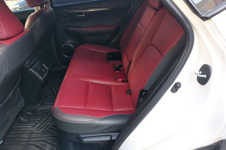 Used Lexus NX 2017 300h Front-Drive FENGSHANG Edition Left Rear Seat