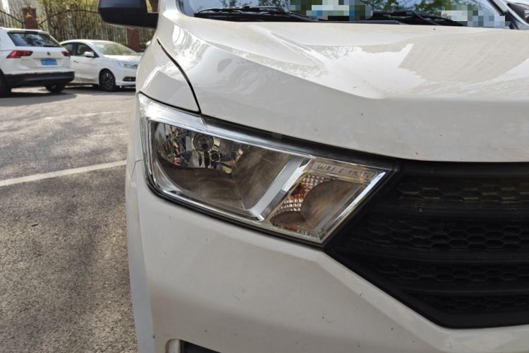 Used Wuling Hongguang 2021 1.5L Revised S Base Version with Electric Power Steering LAR Right Front Headlight