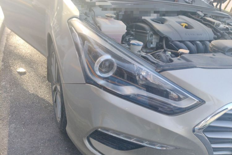 Used Hyundai Mistra 2017 1.8L Automatic Deluxe DLX Model China V Emission Standard Right Front Headlight