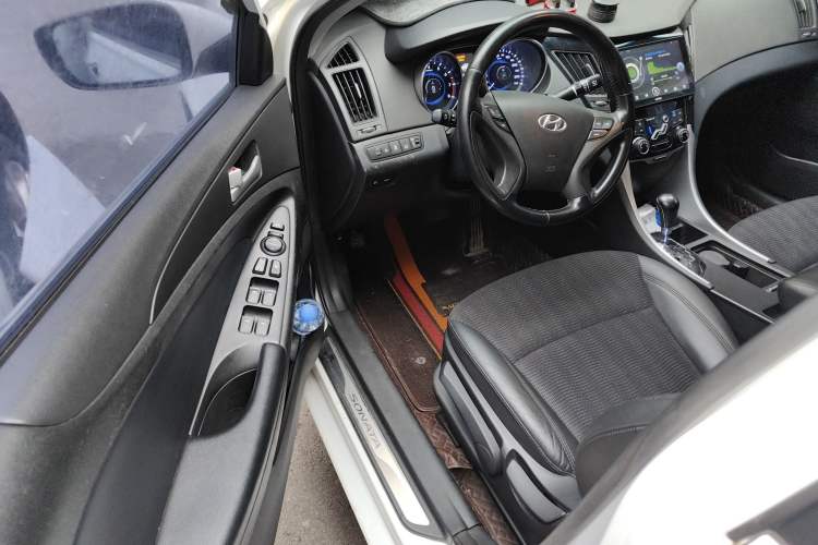 Used Hyundai Sonata 2013 2.0L Automatic Leading Edition
