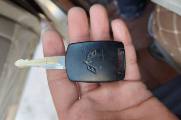 Used Wuling Rongguang V 2015 1.2L Practical Model Vehicle Key