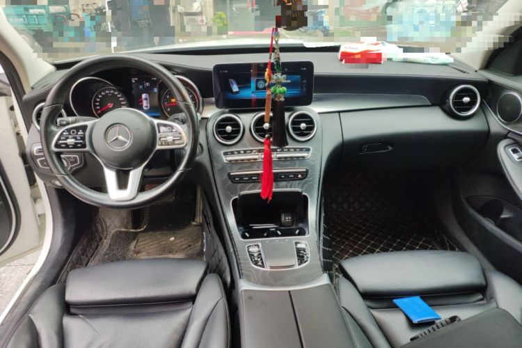 Used Mercedes-Benz C-Class 2019 C 180 L Fashion Edition Sport Version Center Console