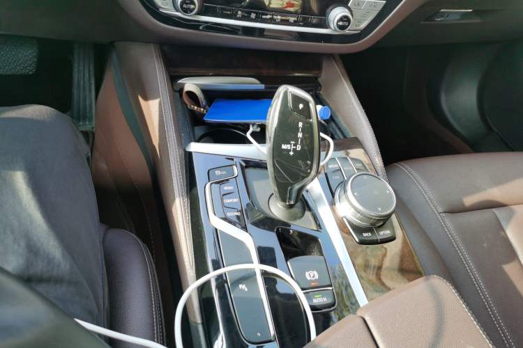 Used BMW 5 Series 2018 525Li Luxury Package
