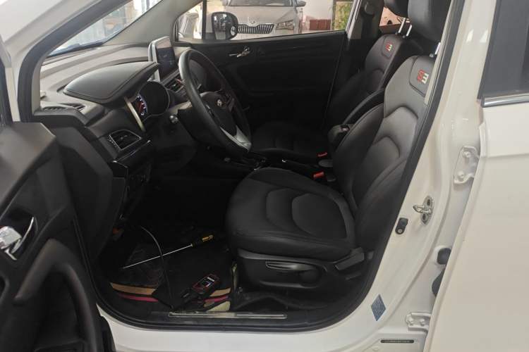 Used JAC Refine S3 2017 1.6L CVT Smart Connect Model