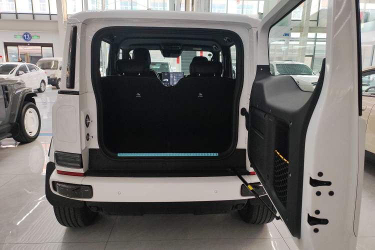 Used iCAR V23 2025 401 Two-Wheel Drive Intelligent Driving Version
