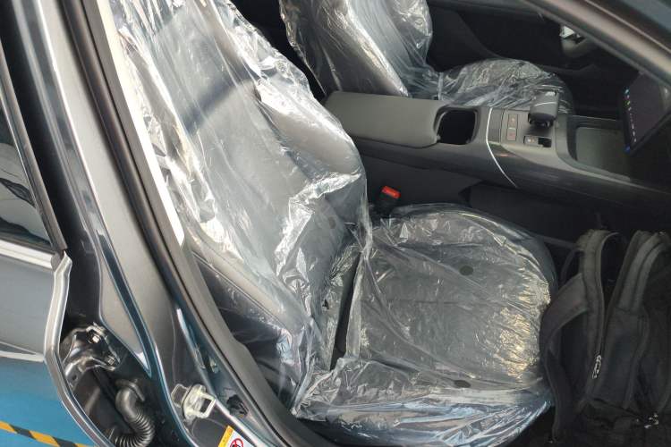 Used Changan Eado 2025 Blue Whale 1.5T 500Bar Prestige Model