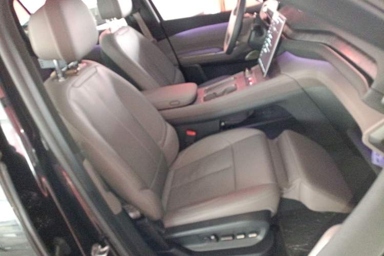 Used Nio ES7 2022 75 kWh Right Front Seat