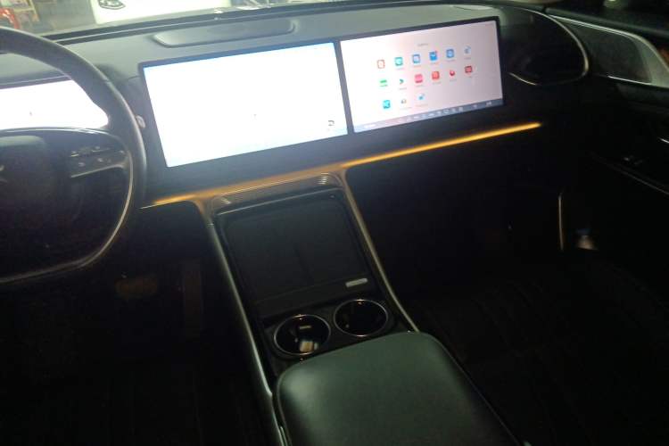 Used XPeng G9 2022 702 Pro Audio And AC Panel