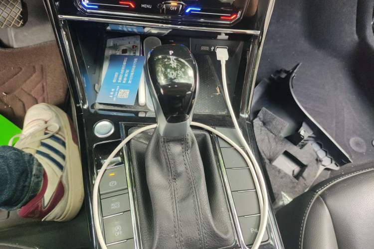 Used Volkswagen Passat 2022 330TSI Elite Edition Gear Lever