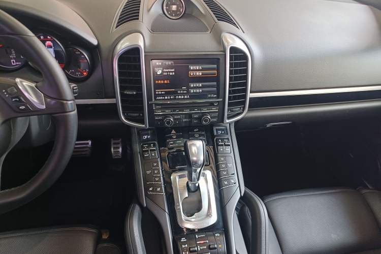 Used Porsche Cayenne 2014 Cayenne Platinum Edition 3.0T Audio And AC Panel