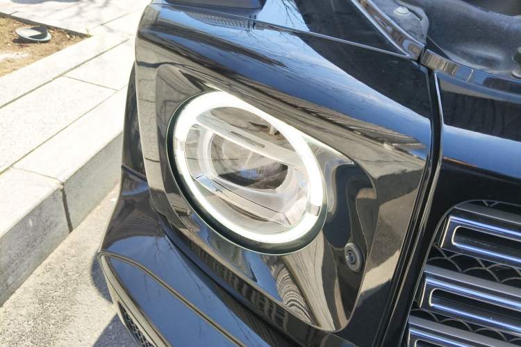 Used Mercedes-Benz G-Class 2022 G 500 Right Front Headlight