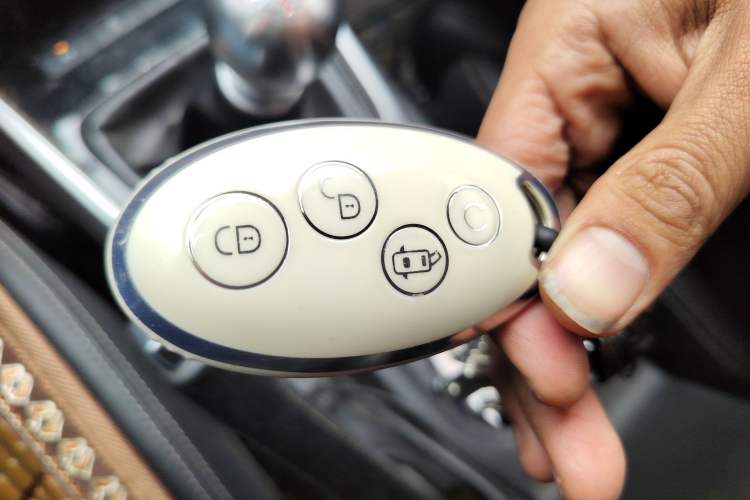 Used BYD Song MAX 2017 1.5T Manual Comfort 7-Seater Vehicle Key