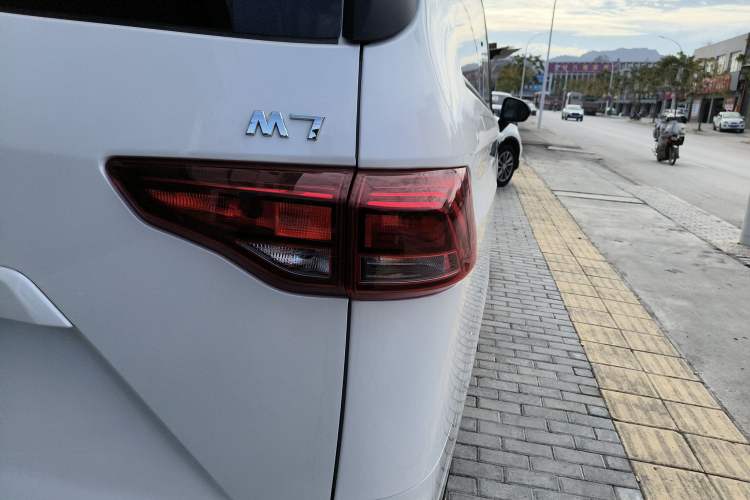 Used BAW Ruisheng Ace M7 2025 2.0L Manual Long Wheelbase Luxury Version 7 Seats
