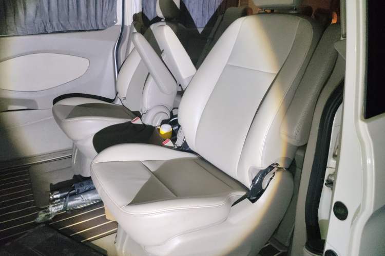 Used Ford Tourneo Custom 2016 2.0T Manual Elite Edition
