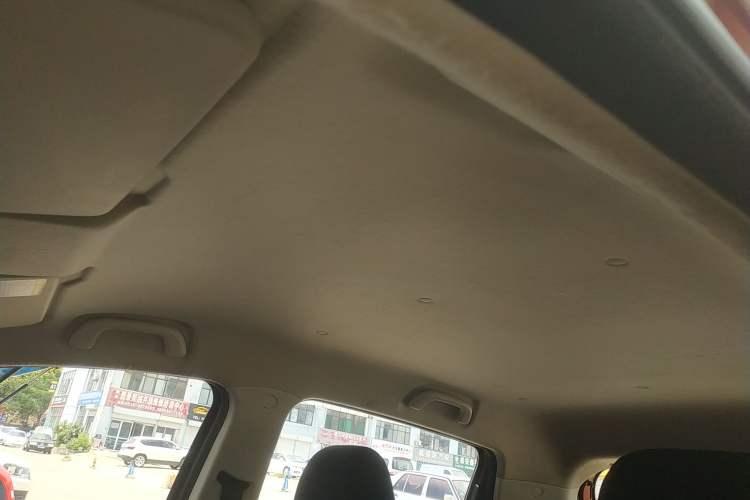 Used CHANGAN Benni 2015 1.4L IMT Luxury Model China IV