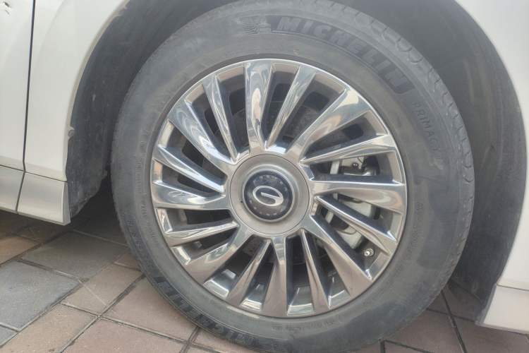 Used GAC Trumpchi M8 2023 Zongshi Series 400T Ultimate Edition Right Front Wheel Hub