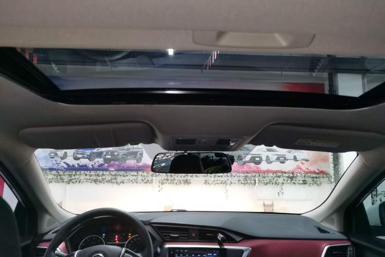 Used Nissan Lannia 2019 1.6L Manual Cool Edition China VI
