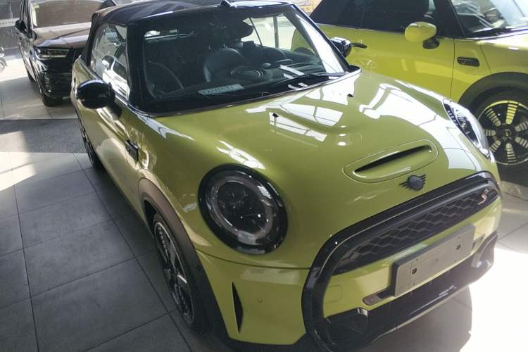 Used MINI MINI 2023 Revised 2.0T COOPER S CABRIO Artist