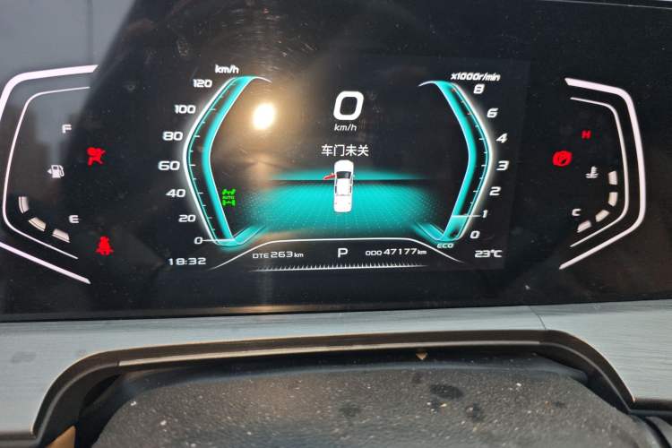 Used CHANGAN Lantop 2023 2.0T Automatic 4x4 Gasoline Flagship Standard Cab