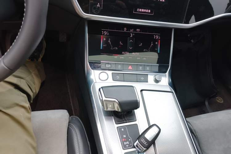 Used Audi A6L 2019 40 TFSI Luxury Dynamic Model

