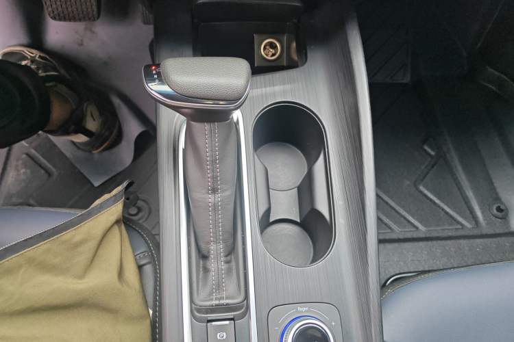 Used Buick Velite 6 2022 Connected & Shared PLUS Gear Lever