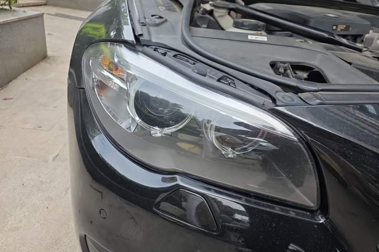 Used BMW 5 Series 2017 525Li Leading Model
