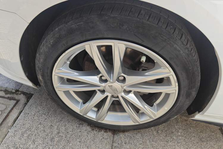 Used Cadillac CT4 2020 28T Fashion Edition Left Front Wheel Hub