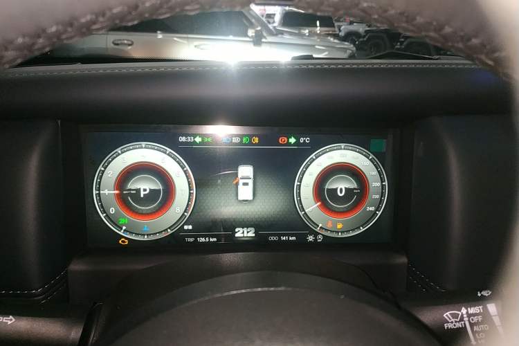 Used 212 T01 2024 2.0T Explorer