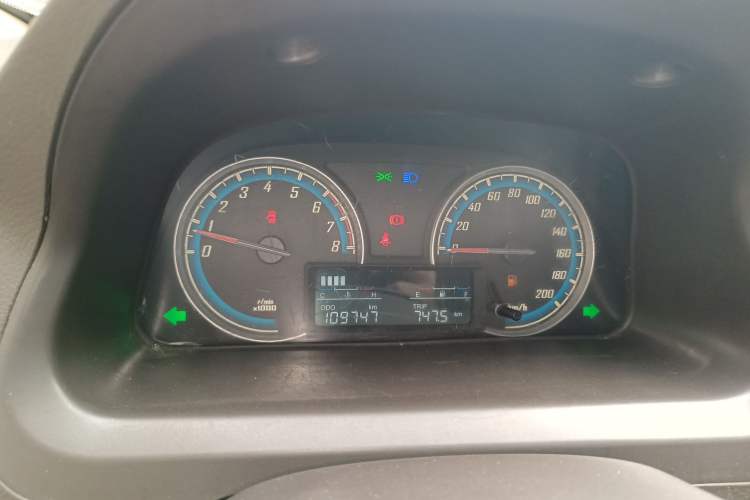 Used Baojun 730 2014 1.5L manual Comfort version 7 seats
